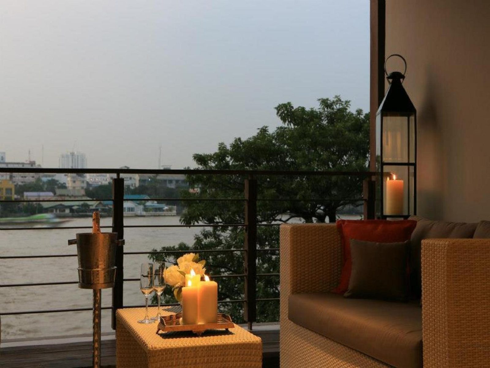 Riva Surya Bangkok — photo 3