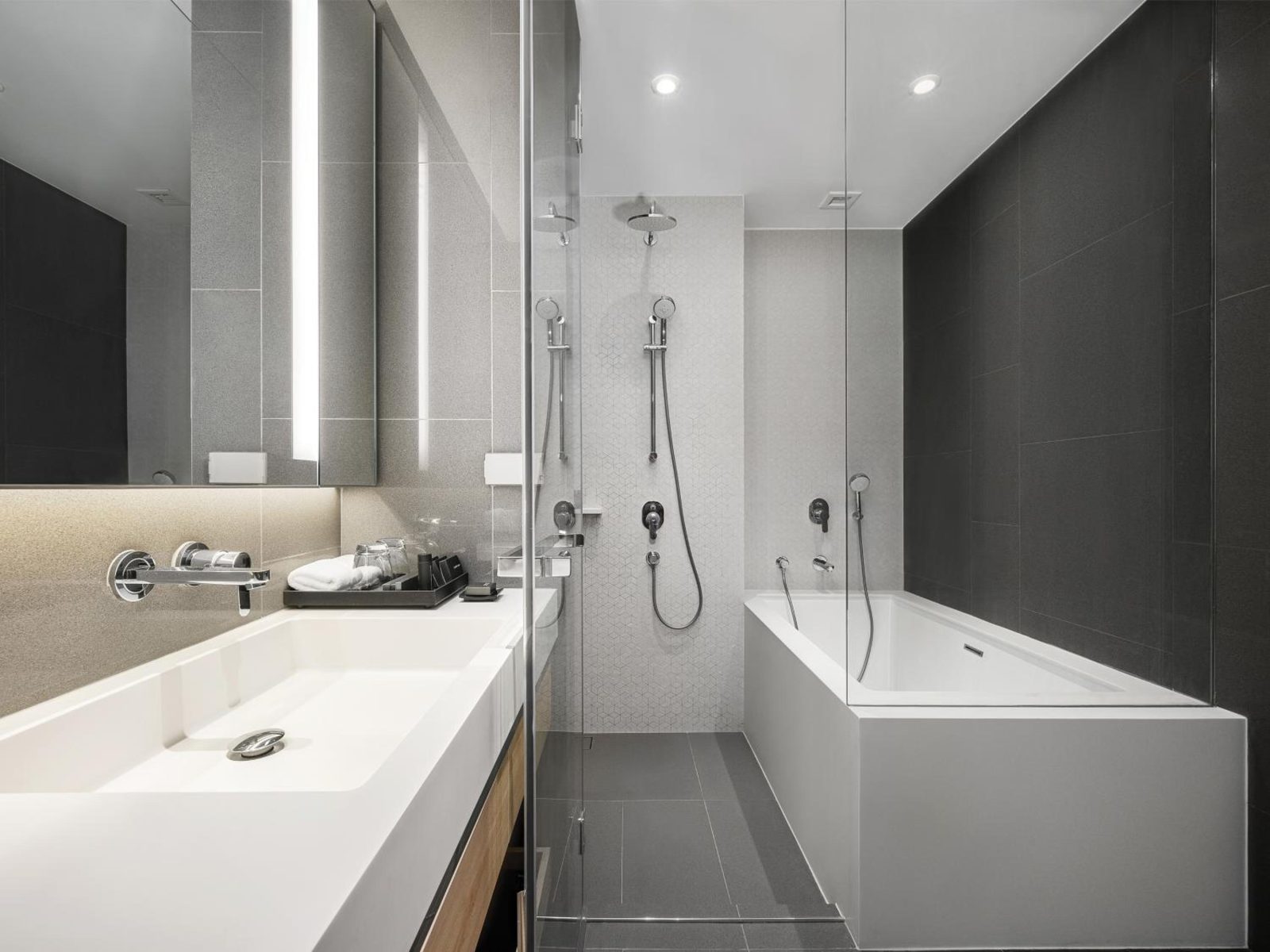 Oakwood Suites Bangkok — photo 5