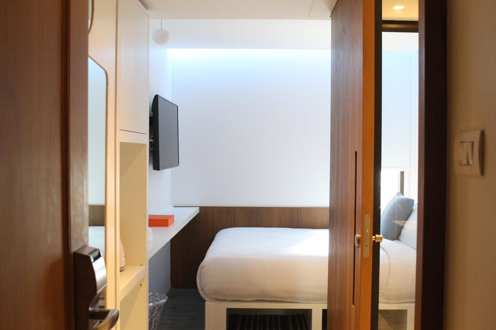 S Box Sukhumvit Hotel — photo 5