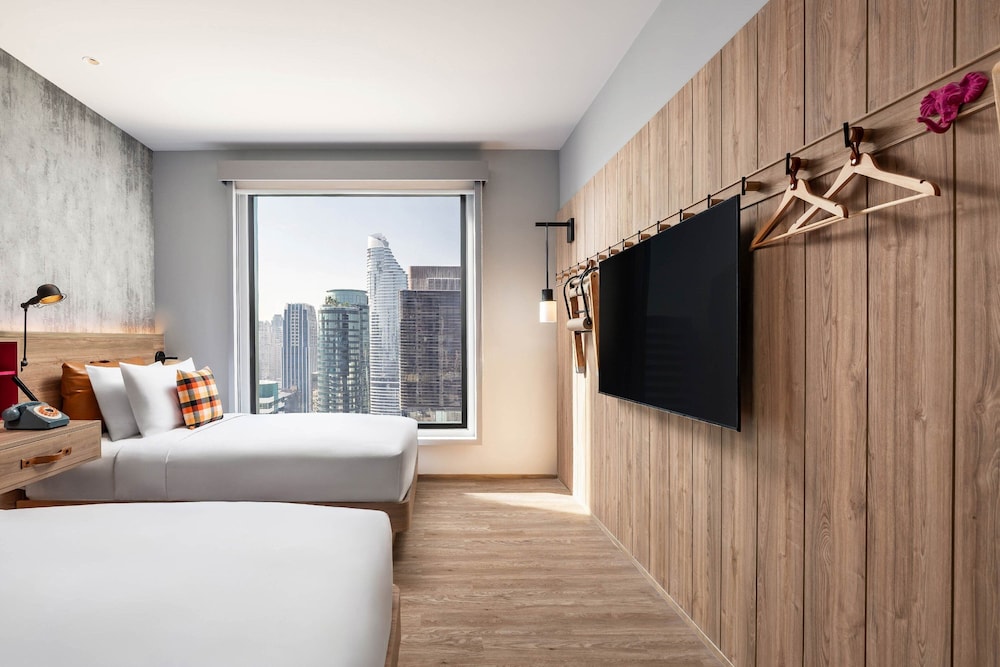 Moxy Bangkok Ratchaprasong — photo 6